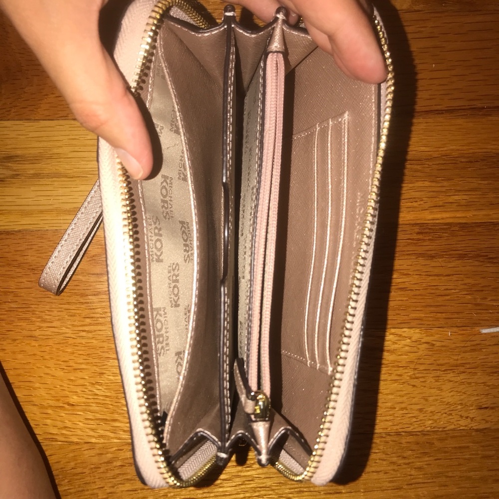 MK wallet